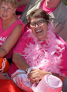 Siân James Amsterdam Canal Parade'de - EuroPride 2016 - PvdA (28225698514) (kırpılmış) .jpg