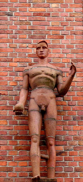 File:Skulptur-Sporthalle-Lynarstr.-Spandau-byahmberlin.jpg