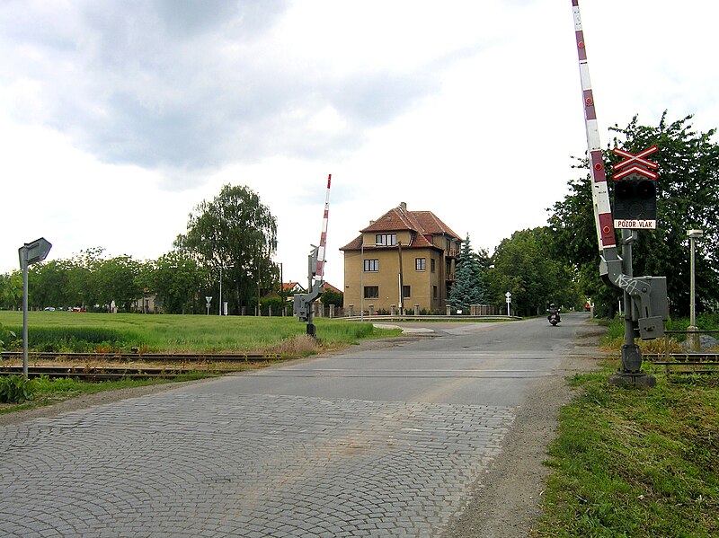 File:Středokluky, Nové Středokluky.jpg