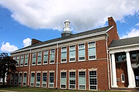 St. Thomas More School - Arlington 01.jpg