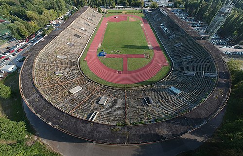 Продам стадион. Стадион в Варшаве 2023 год. Стадион Бокситогорск. Стадионная. Стадион ЛЭМЗ.