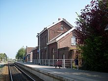 voie, quai et ancien bâtiment voyageurs