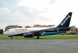 Sterling 737-7L9 à Rome.jpg