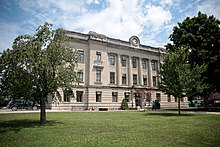 Sullivan County Courthouse is listed on the National Register of Historic Places Sullivan, Indiana Courthouse.jpg