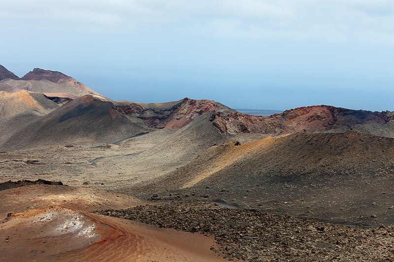 File:Timanfaya- Lanzarote- Illas Canarias- Spain-T17.jpg