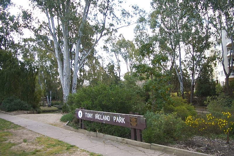 File:Tony Ireland Park.jpg