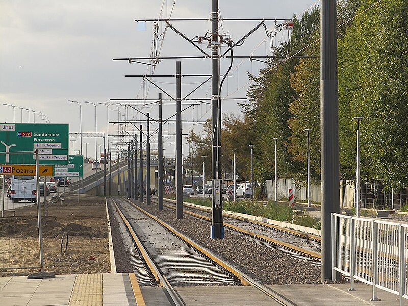 File:Tram line in Warsaw (31183002268).jpg