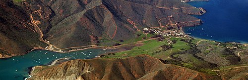 Two Harbors Isthmus, Santa Catalina Island.jpg