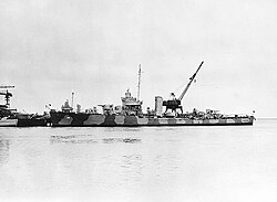 USS Somers in 1942. USS Somers (DD-381) at the Charleston Naval Shipyard on 16 February 1942 (NH 98021).jpg