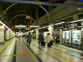 月台往廣小路口（2006年3月26日攝影）