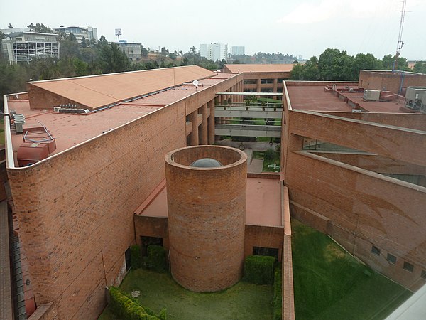 Universidad Iberoamericana, Sede Mexico Santa Fe, edificio Gris