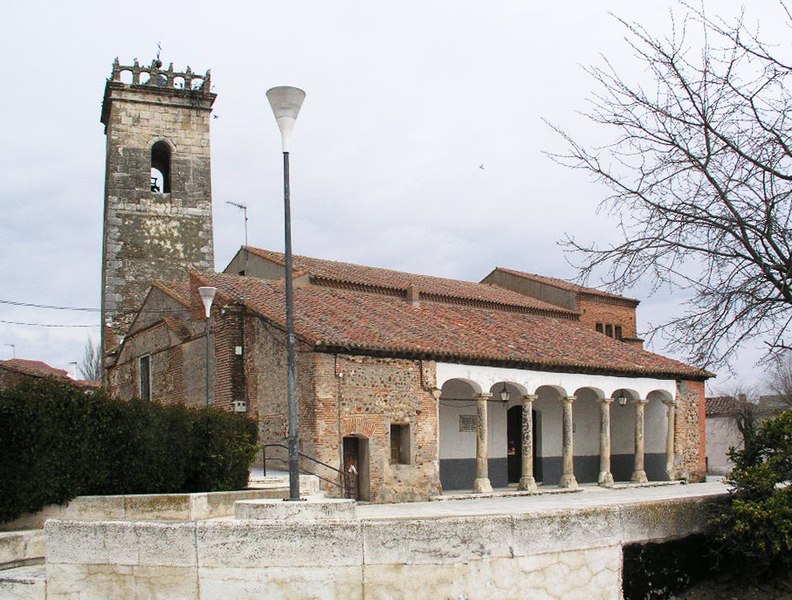 File:Usanos Iglesia.jpg