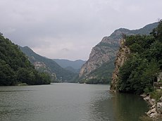 Valea Oltului-Judetul Valcea.JPG