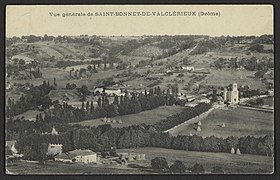 Vue générale de Saint-Bonnet-de-Valclérieux (Drôme) (34408201372).jpg