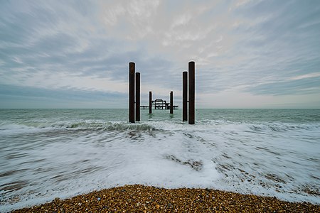 Fail:West Pier March 2017 01.jpg