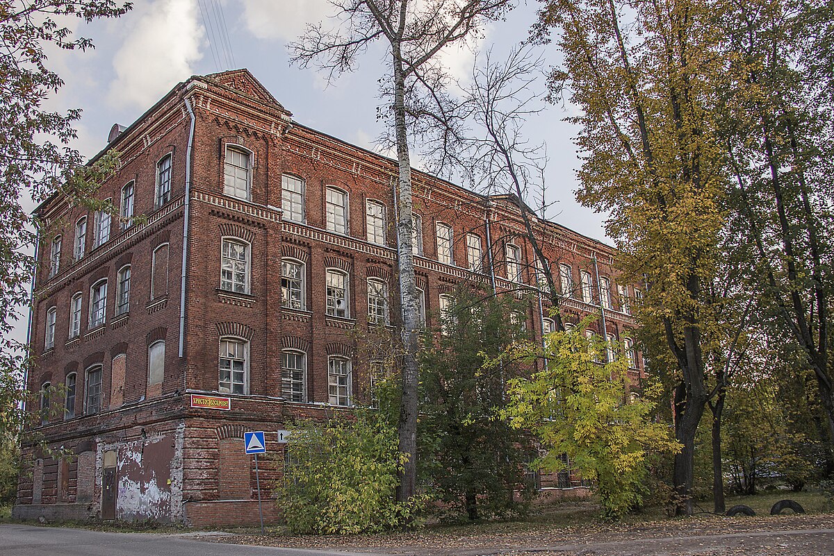 Школа 3 найти. Школа 3. Мукомольный проезд д3 школа. Школа 144 Челябинск фасад школы.