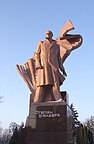 Тернопіль - Пам'ятник Степанові Бандері - 010.jpg