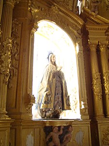 Retablo de la Inmaculada con la iconografía del escultor Gregorio Fernández