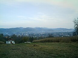 Pogled sa brda Krstova Gora na grad Teslić