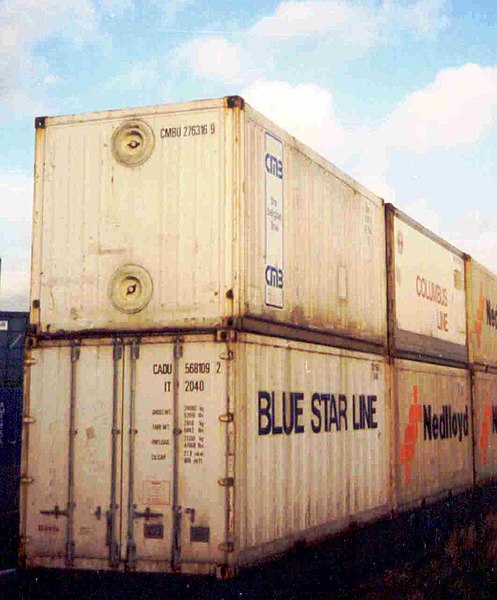 File:2009 12 30 Porthole Container.jpg