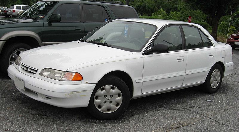 File:93-94 Hyundai Sonata.jpg