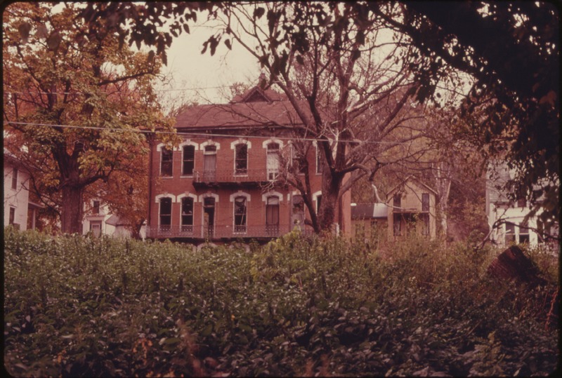 File:ALEXIS POULET HOUSE, BUILT BY A FRENCH MEMBER OF AN ARISTOCRATIC FRENCH FAMILY WHO CAME TO WHITE CLOUD, KANSAS, NEAR... - NARA - 557140.tif