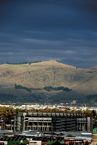 <span class="mw-page-title-main">Tauhinukorokio / Mount Pleasant</span> Mountain in New Zealand