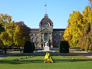 Le palais du Rhin.