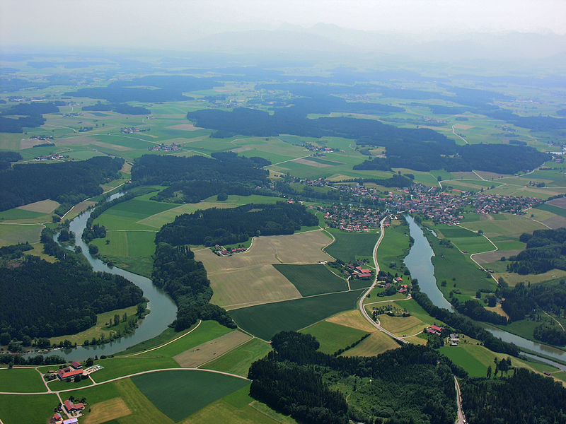 File:Aerials Bavaria 16.06.2006 11-35-50.jpg