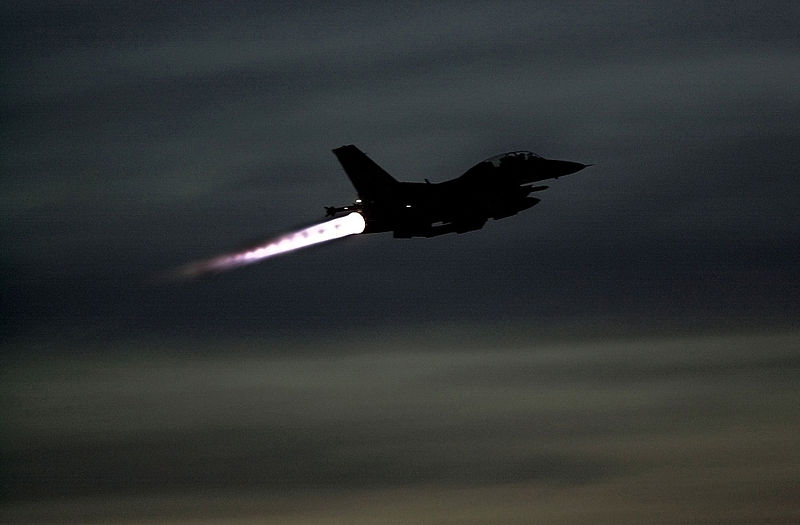 File:An F-16D aircraft from the 35th Fighter Squadron, takes off in the calm of the night at Kunsan Air Base, Republic of Korea, July 26, 2001, to "take the fight north" during the 8th Fighter WIng's July exercise 010726-F-DQ383-011.jpg