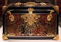 Casket, early 18th century, attributed to Andre-Charles Boulle, oak carcass veneered with tortoiseshell, gilt copper, pewter, ebony - The Art Institute of Chicago