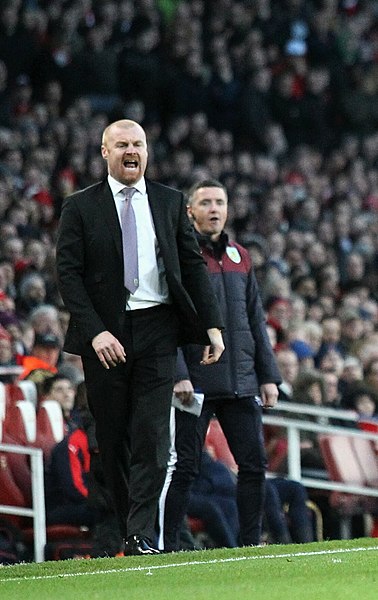 Dyche coaching Burnley in 2016