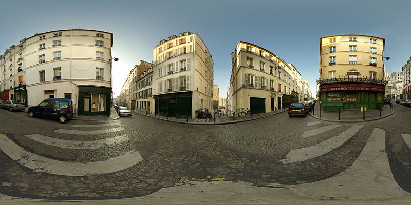 File:Au Marché de la Butte, Paris April 2007.jpg