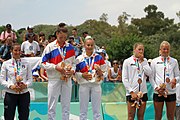 Deutsch: Beachvolleyball bei den Olympischen Jugendspielen 2018; Tag 11, 17. Oktober 2018; Mädchen, Medaillenzeremonie - Gold: Russland (Maria Woronina & Maria Botscharow), Silber: Italien (Claudia Scampoli & Nicol Bertozzi), Bronze: Norwegen (Emilie Olimstad & Frida Berntsen) English: Beach volleyball at the 2018 Summer Youth Olympics at 17 October 2018 – Girls Victory ceremony - Gold: Russia (Maria Voronina & Maria Bocharov), Silber: Italy (Claudia Scampoli & Nicol Bertozzi), Bronze: Norway (Emilie Olimstad & Frida Berntsen)