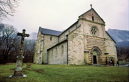 The 13.c. Cistercian Romanesque monastery church of Belapatfalva Belapatfalva, Apatsagi templom.jpg