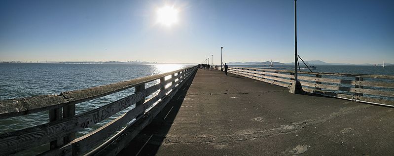 File:Berkeley - Berkeley Pier 21.jpg