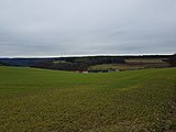 ~ 3500. Datei – Blick über Dienstadt auf den Bau von Windkraftanlagen am Neuberg zwischen Dittwar und Gissigheim