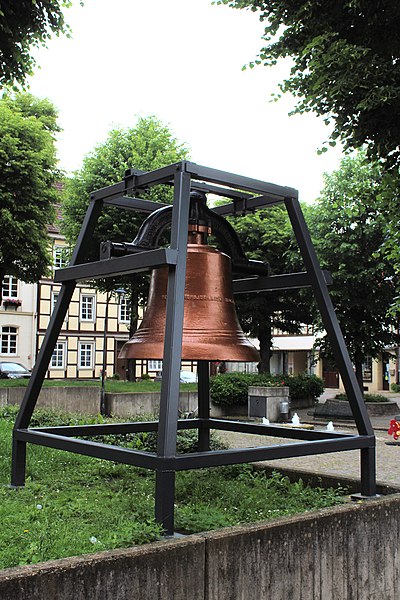 File:Bockenem, Glocke.JPG