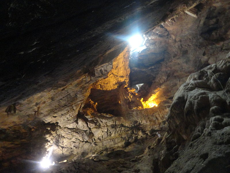 File:Borra caves at Araku (14).JPG