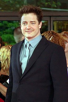 Brendan Fraser kırpma.jpg