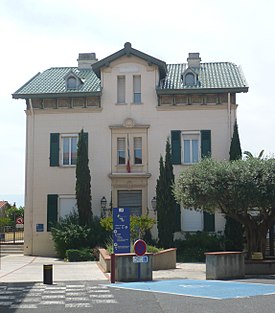 Cabestany - Mairie.JPG