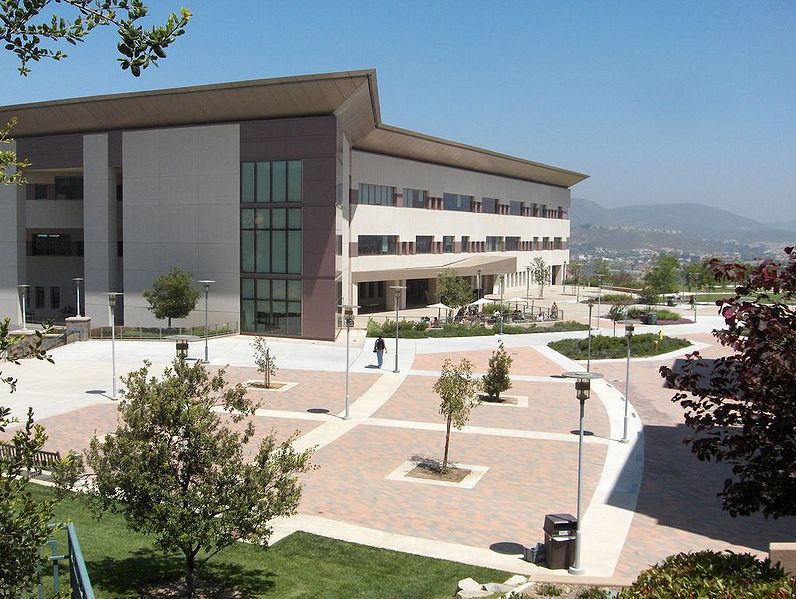 File:Cal State San Marcos library.jpg