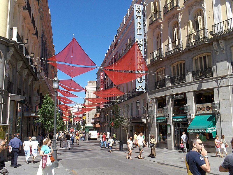 Disparo doble abrelatas Category:Calle del Arenal, Madrid - Wikimedia Commons