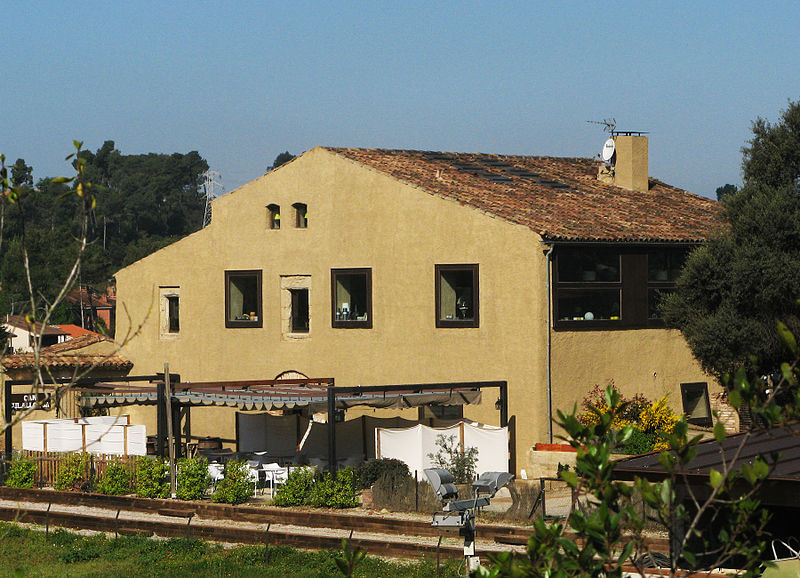 File:Can Villalonga Sant Cugat del Vallès.jpg