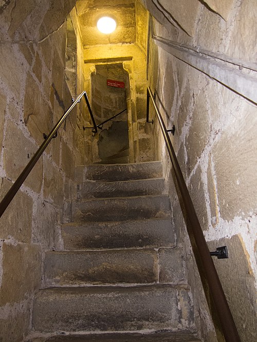 Castle stairway (27129793046).jpg