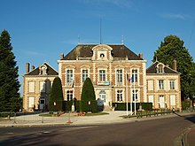 Ang Town Hall sa Chéroy