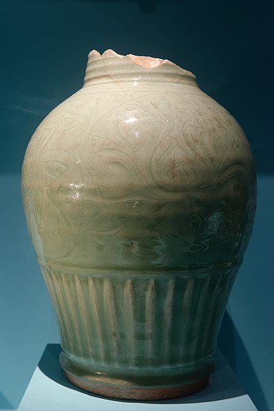 File:Chinese celadon vase Branly 71.1886.89.1.jpg