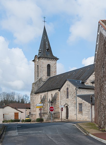 File:Church of the Nativity of the Virgin Mary in Les Cars 01.jpg