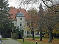 Villa mit Anbau, Allee (Gartendenkmal) und Gartengrundstück