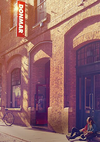 <span class="mw-page-title-main">Donmar Warehouse</span> Theatre in Covent Garden, London, England
